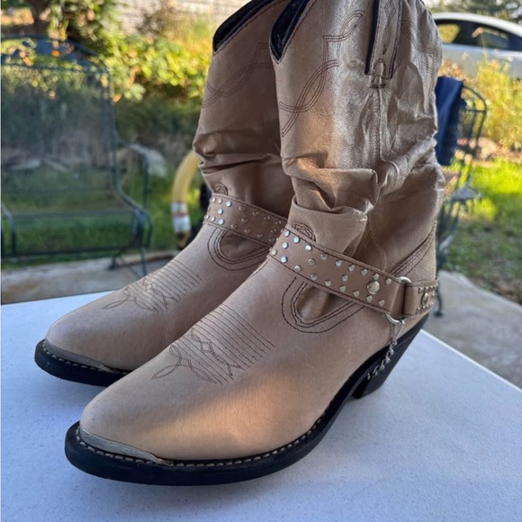 Shyanne Beige Heeled Western Boots - Picture 2 of 3